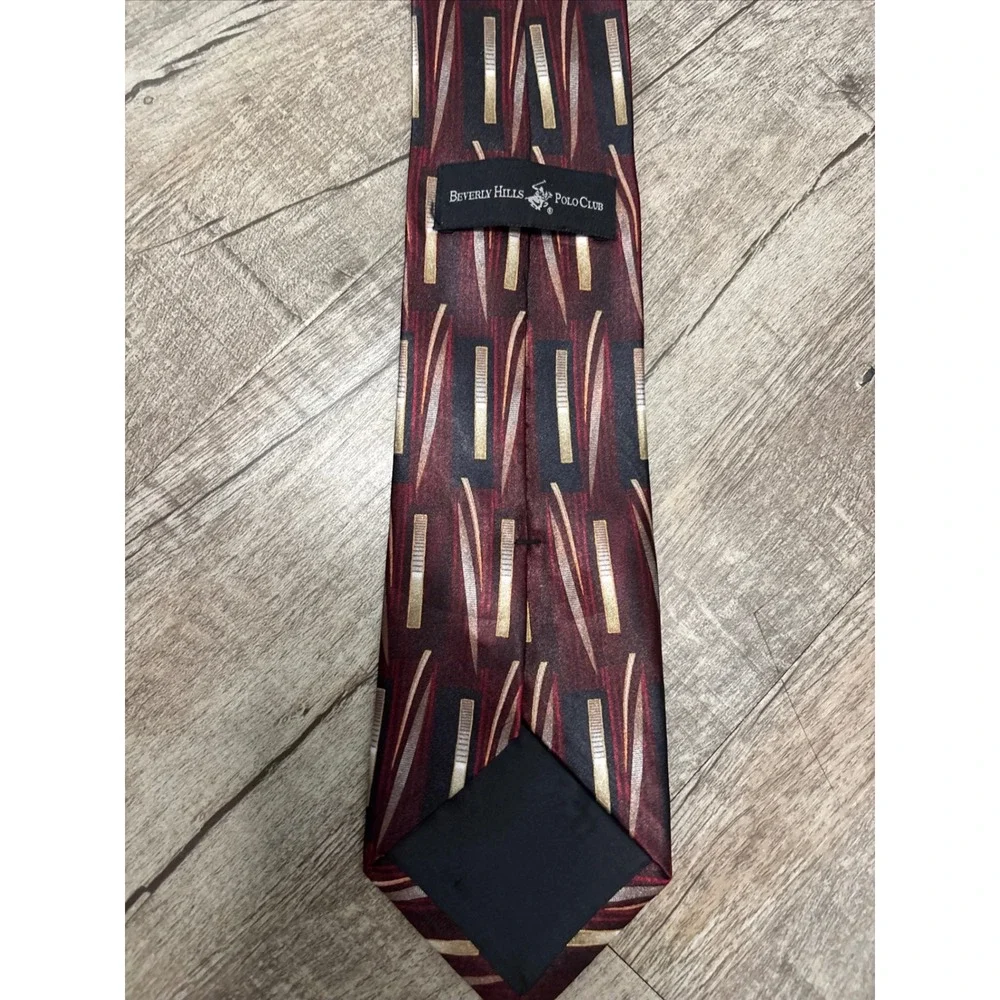 Beverly Hills Polo Club Mens Geometric Abstract Tie Burgundy Gold Black RN114831